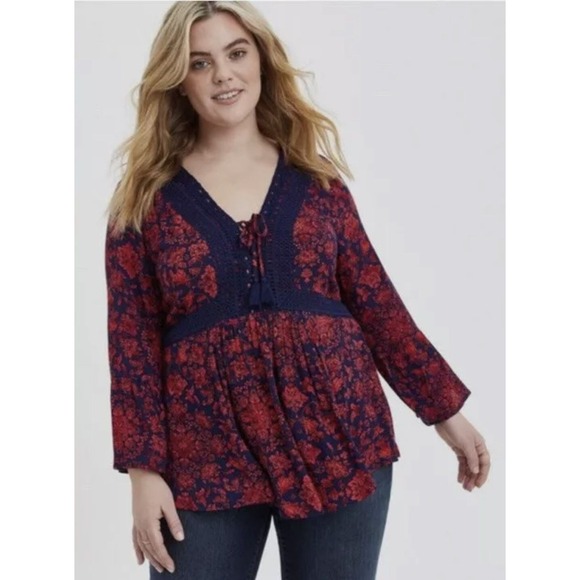 torrid Tops - Torrid Shirt Red Blue Floral Lace Up Babydoll Top Tunic Crochet Size 2XL XXL